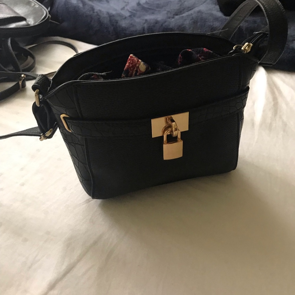 Small purse - Picture 3 of 3